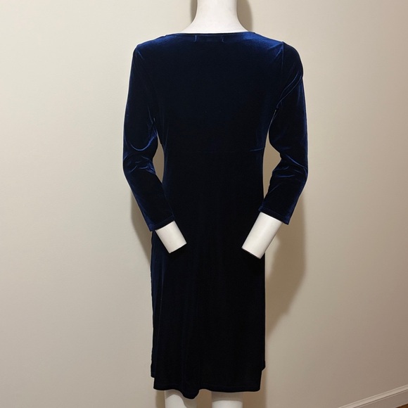 Ellen Tracy Women Velvet  Blue and Navy Dress Size S - Picture 5 of 10